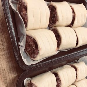 Homemade Sausage Rolls (6 Pack)